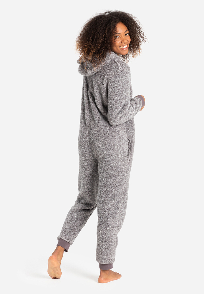 Onesie im Waschbär-Design